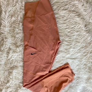 Nike leggings
